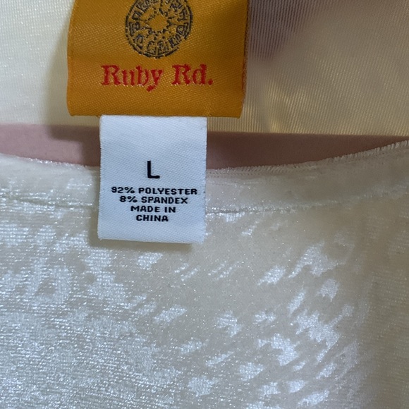 Ruby Rd Tunic - Picture 3 of 6